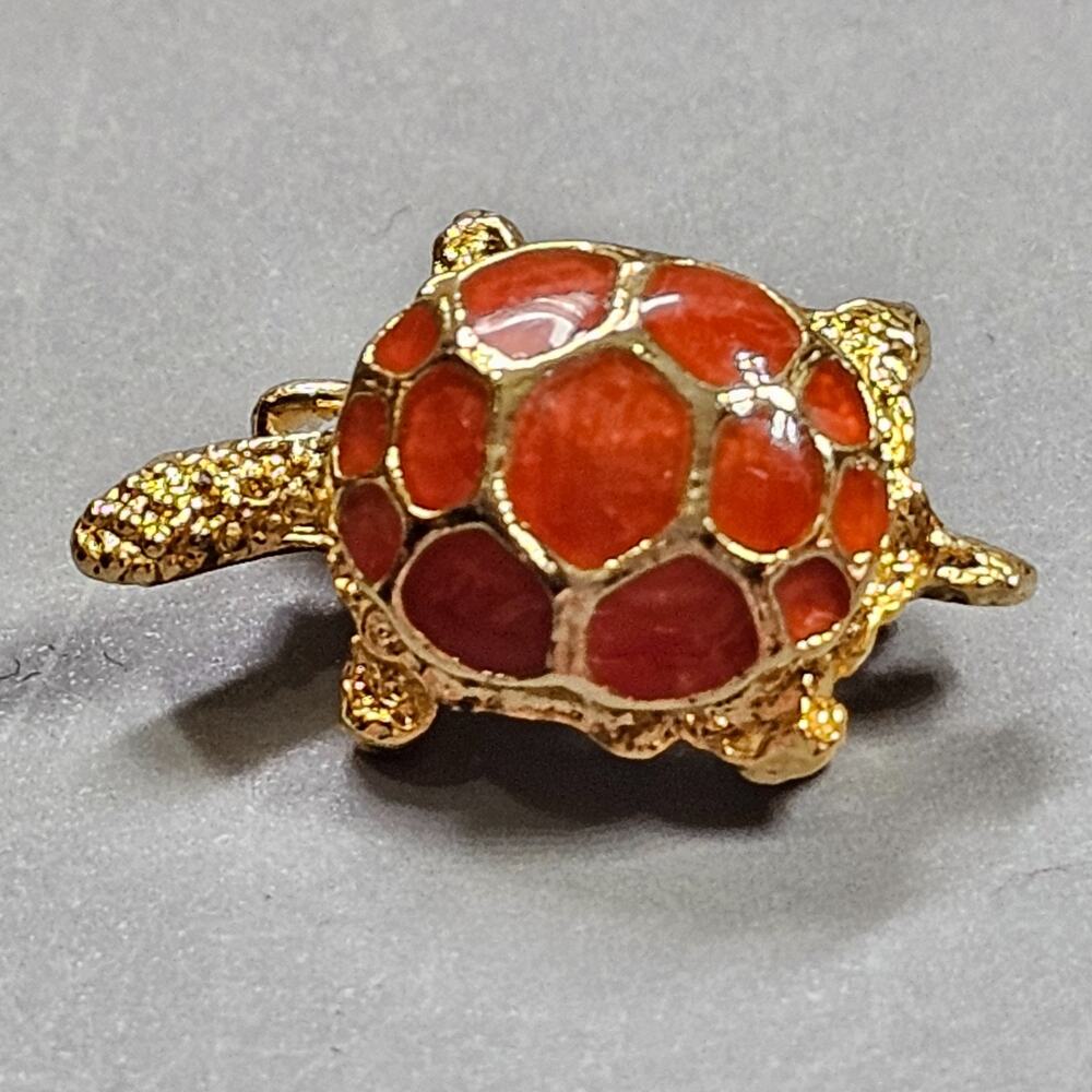Turtle Orange Shell Mini Accent Brooch Pin Goldtone Vintage